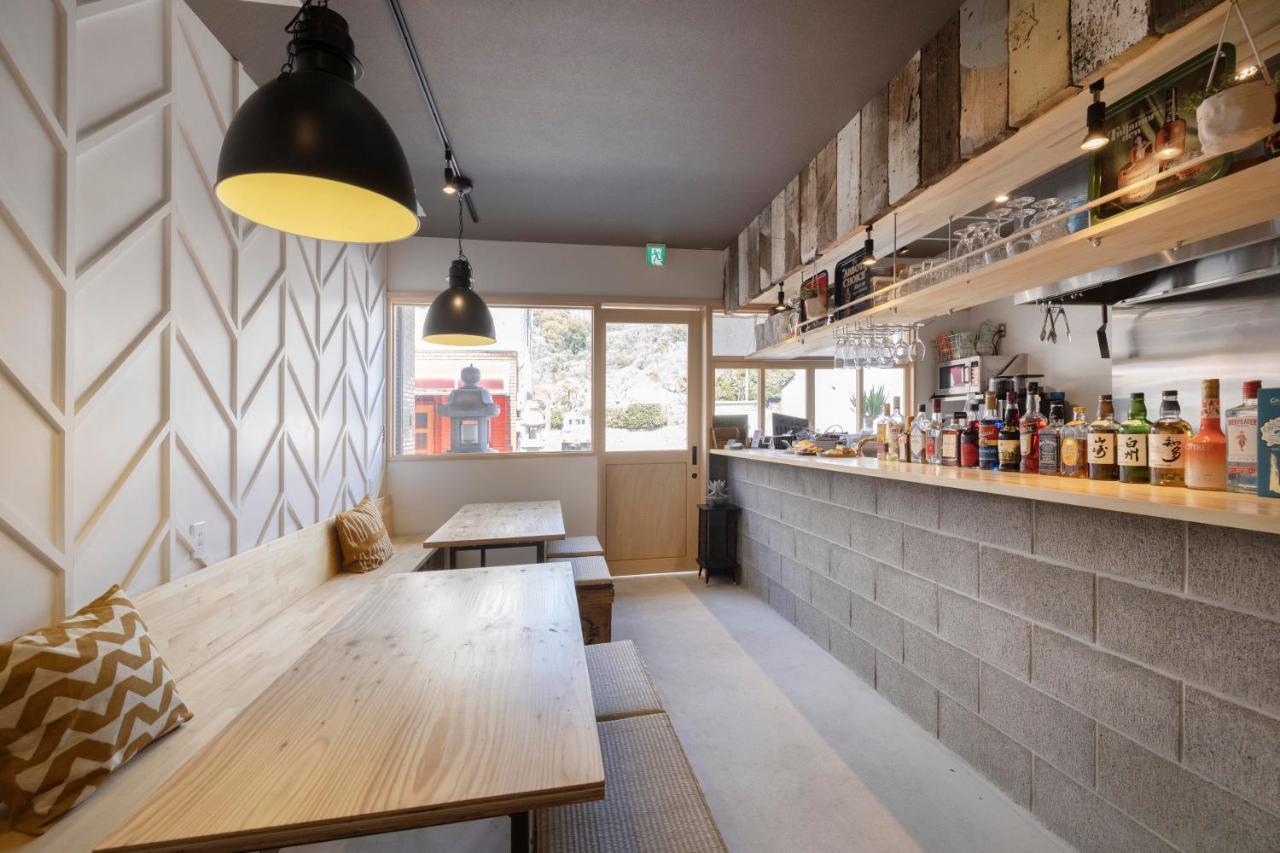 Coliving & Cafe Sando Imabari Railway Station Exterior foto